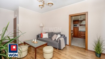 Mieszkanie na  wynajem Warszawa - 2 pokoje przy metrze, komórka, garaż